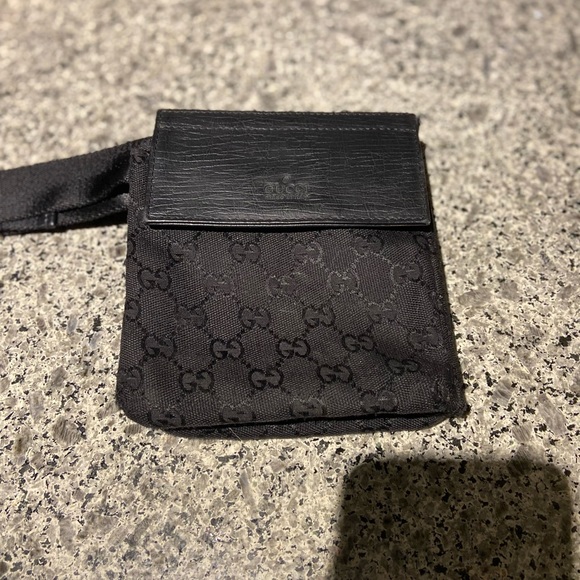 Gucci Sidebag - Picture 1 of 9